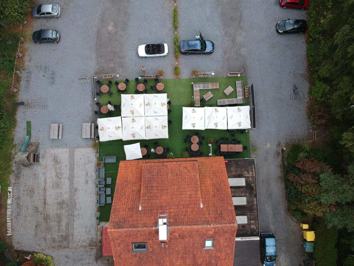 B&B The New Challenge Gierle Bagian luar foto